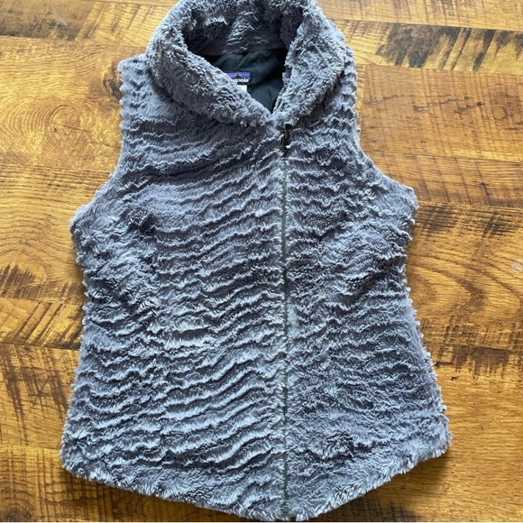 Patagonia pelage Vest -Medium - Picture 2 of 5